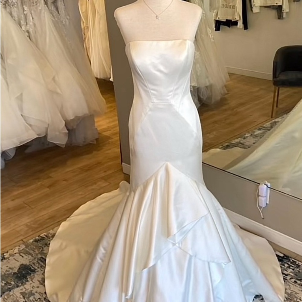 Maggie Sottero “Taryn” style Oyster Strapless Wedding Dress, size 14.